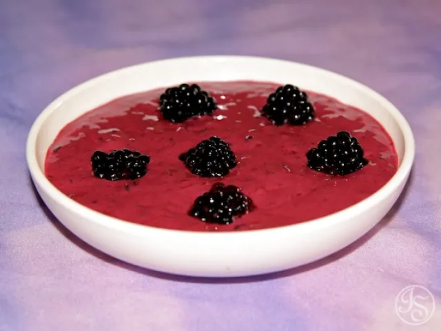 Brombeer-Dessert