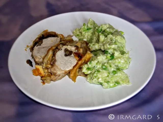 Putenfilet im Blätterteigmantel