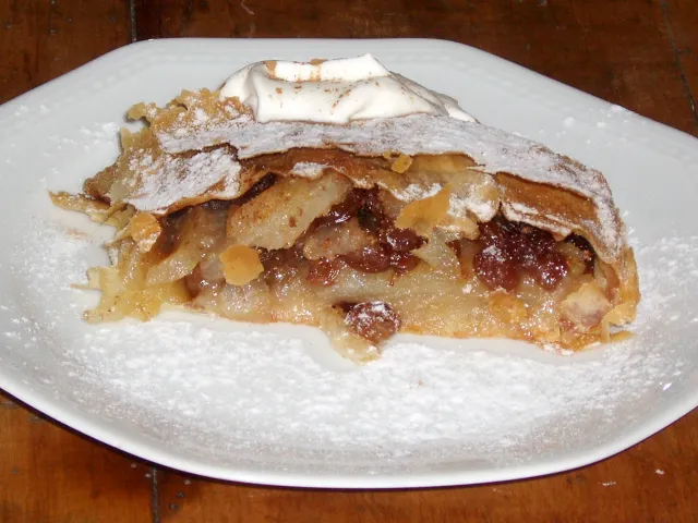 Apfelstrudel