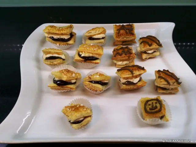 Blätterteigschnitten mit Powidl u Nutella