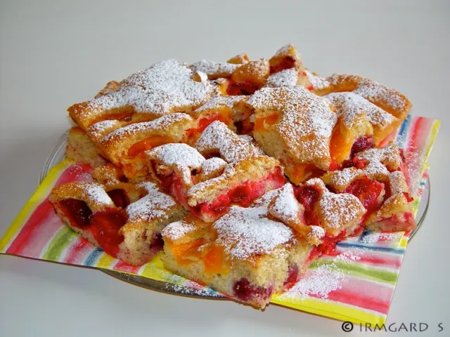 Flaumiger Obstkuchen