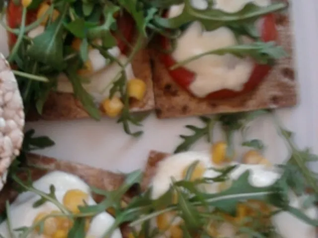 Belegtes Knäckebrot