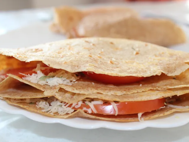 Galette mit Tomate und Käse