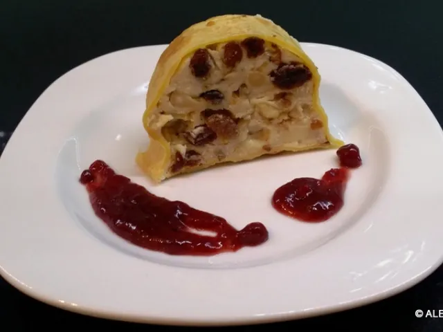 Gorgonzola Mascarpone Terrine im Crêpesmantel