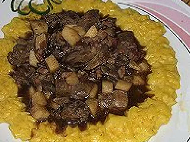 Hühnerleberragout mit Speck und Äpfeln