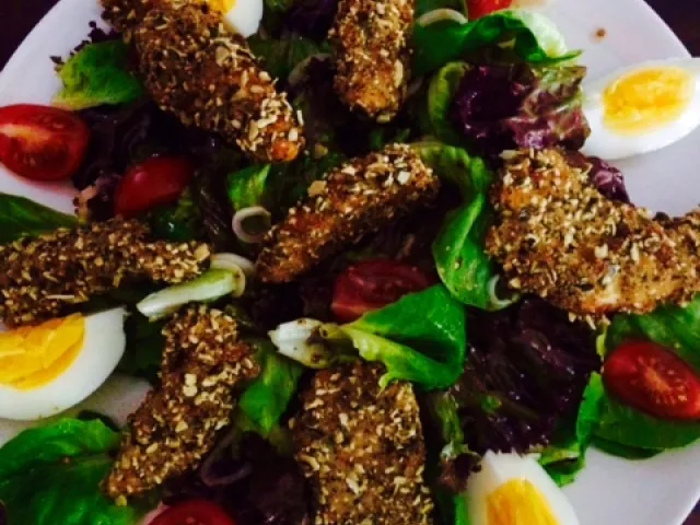 Hühnerstreifen in Kürbiskern Panade