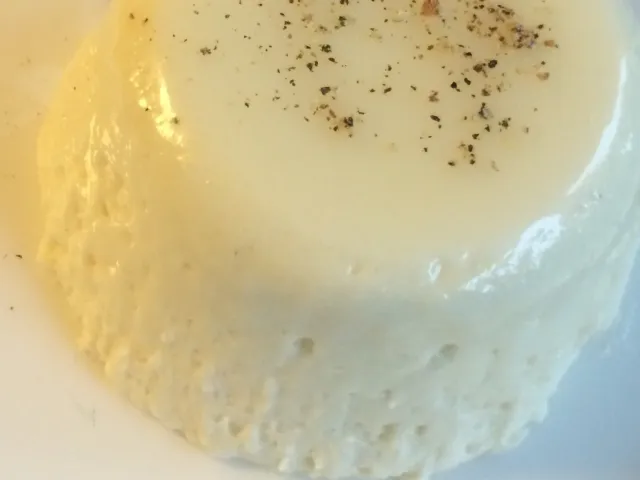 Weißes Spargel Mousse 