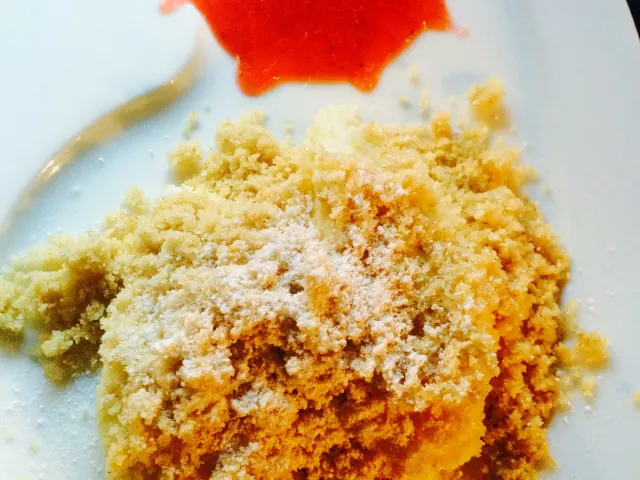 Süße Griesnockerl mit Butterbrösel