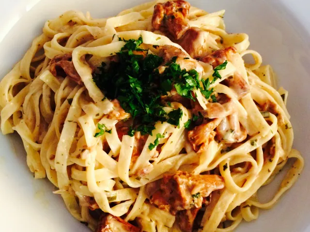 Pasta mit Eierschwammerl