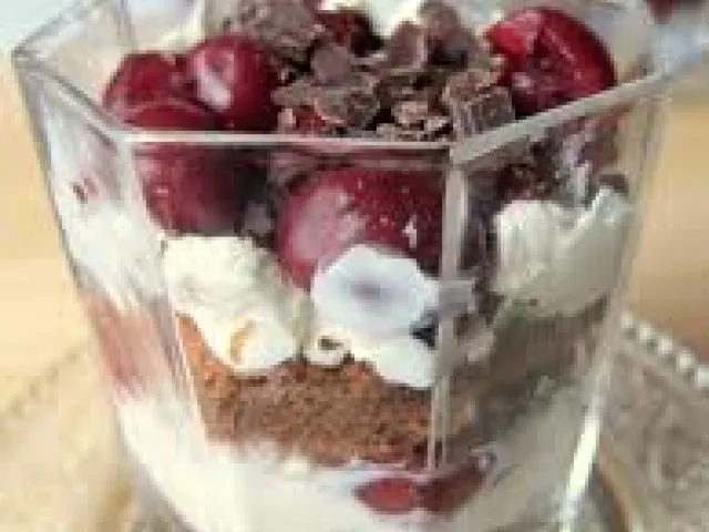 Schwarzwälder Kirsch Becher