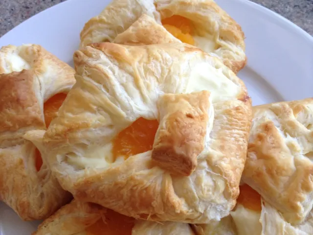 Topfengolatschen mit Mandarinen