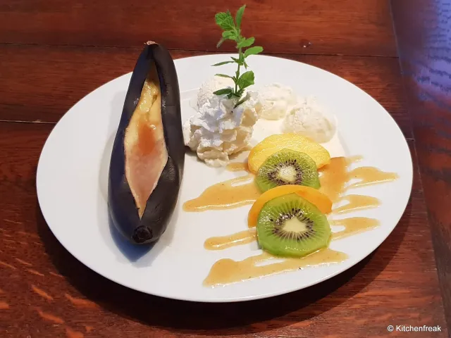 Gegrillte  Banane mit Rum Butter