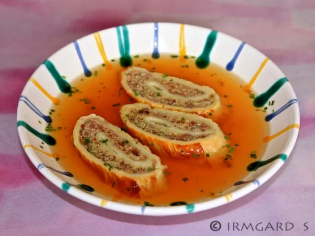 Fleischstrudelsuppe