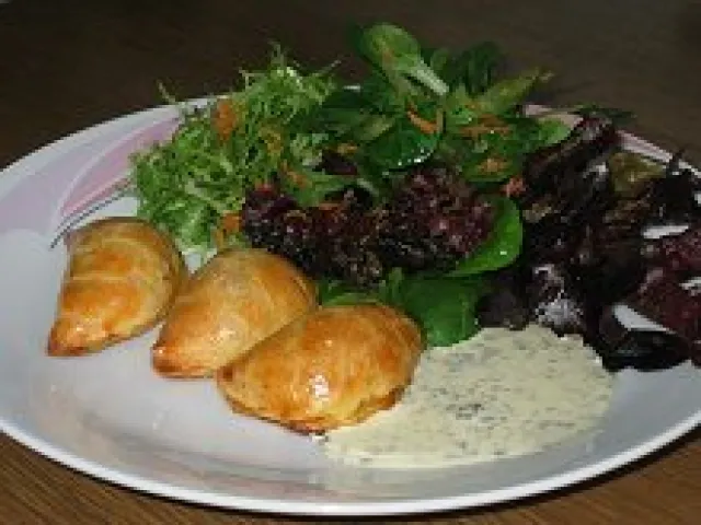 Topfenteigtascherln mit Gemüsefülle