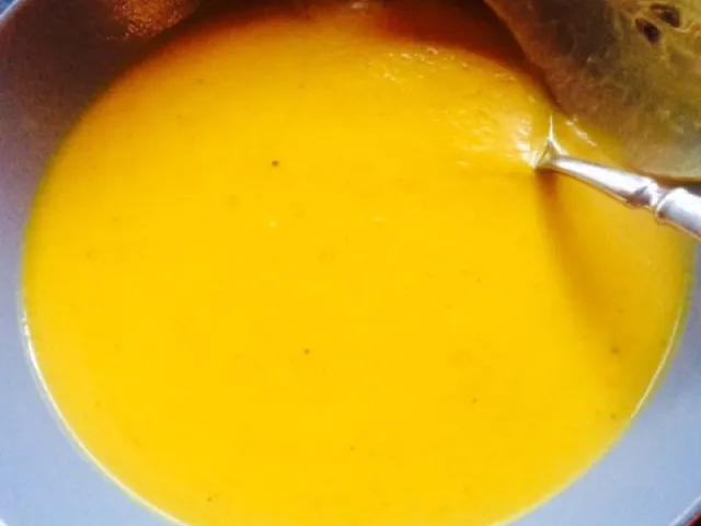 Kürbis-Birnen Suppe