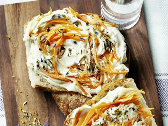 Kürbiskern Karotten Aufstrich