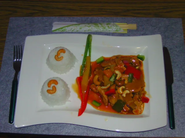 China Huhn mit Nüssen