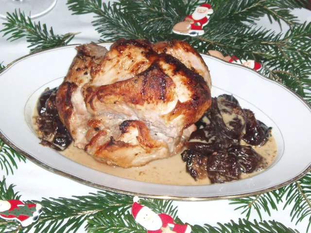 Schweinsnuss mit Dörrzwetschkensauce