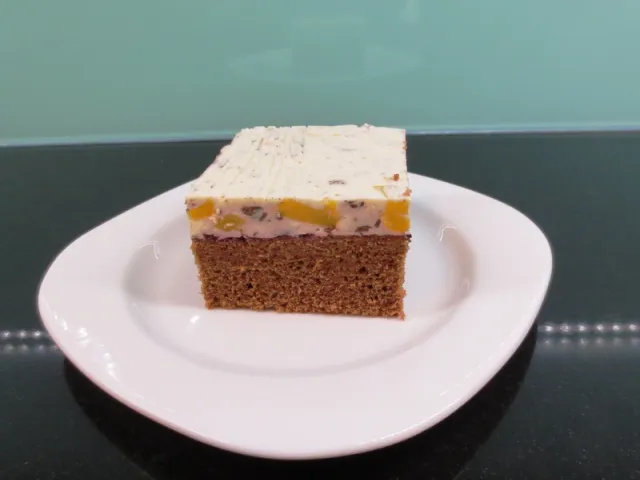 Pfirsich-Straciatella-Schnitten