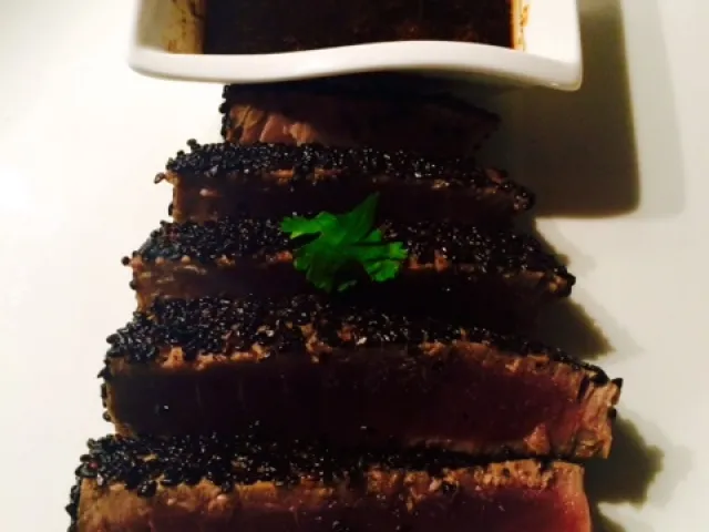 Thunfisch mit Honig-Soja Sauce